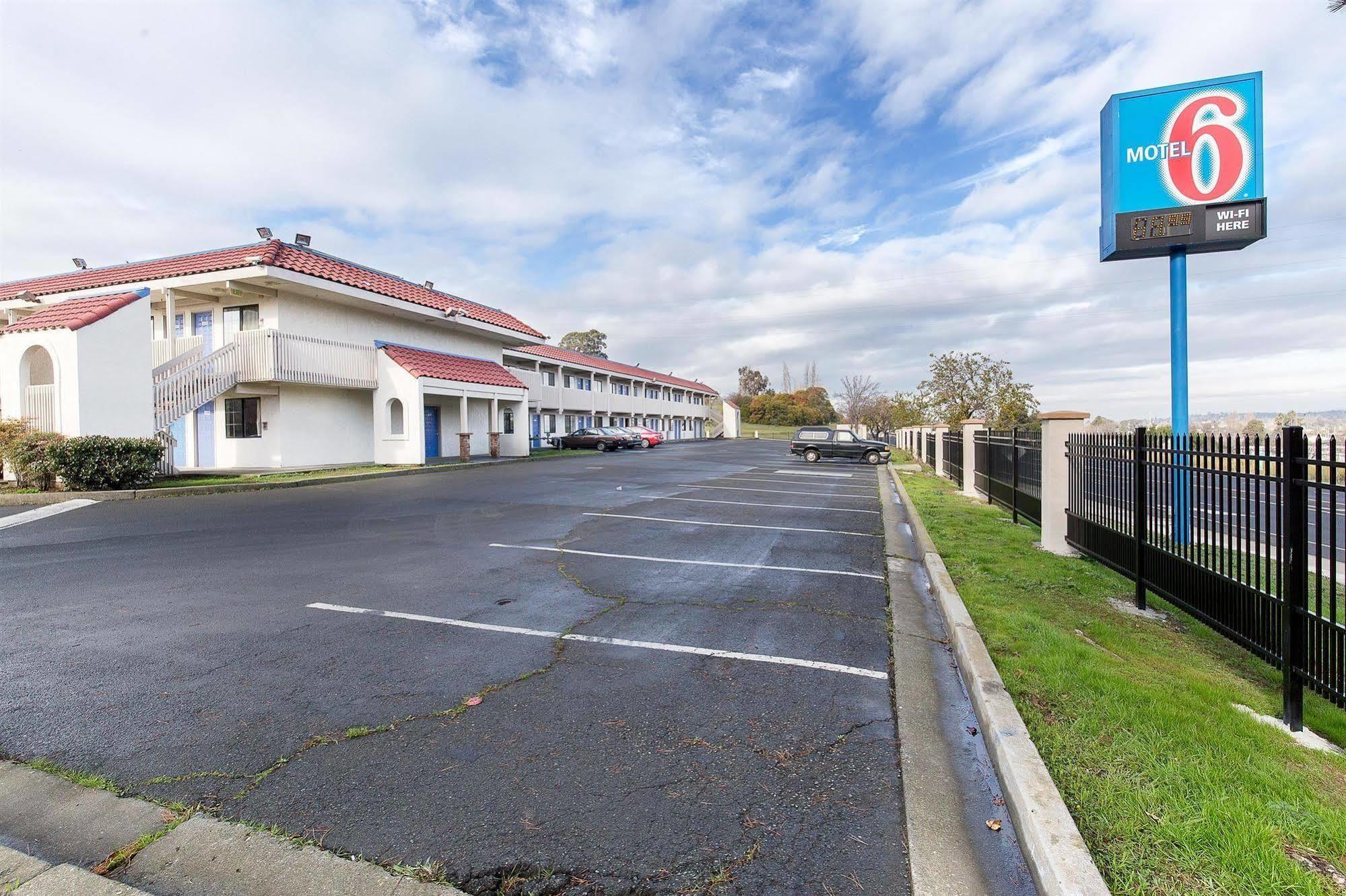Motel 6 Vallejo - Maritime North Dış mekan fotoğraf